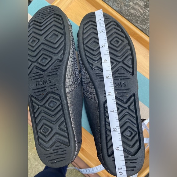 TOMS Shoes|Color Black Crocodile|Size 9.5. Pre-owned. - Picture 11 of 14
